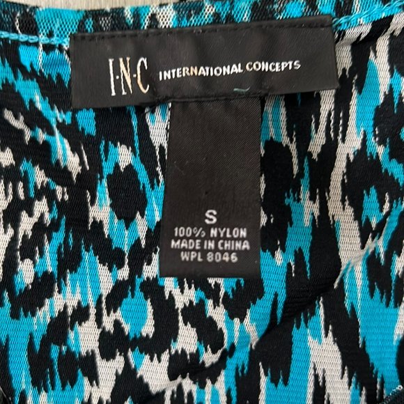 ✨INC Embellishes Mesh Tunic - Picture 3 of 3